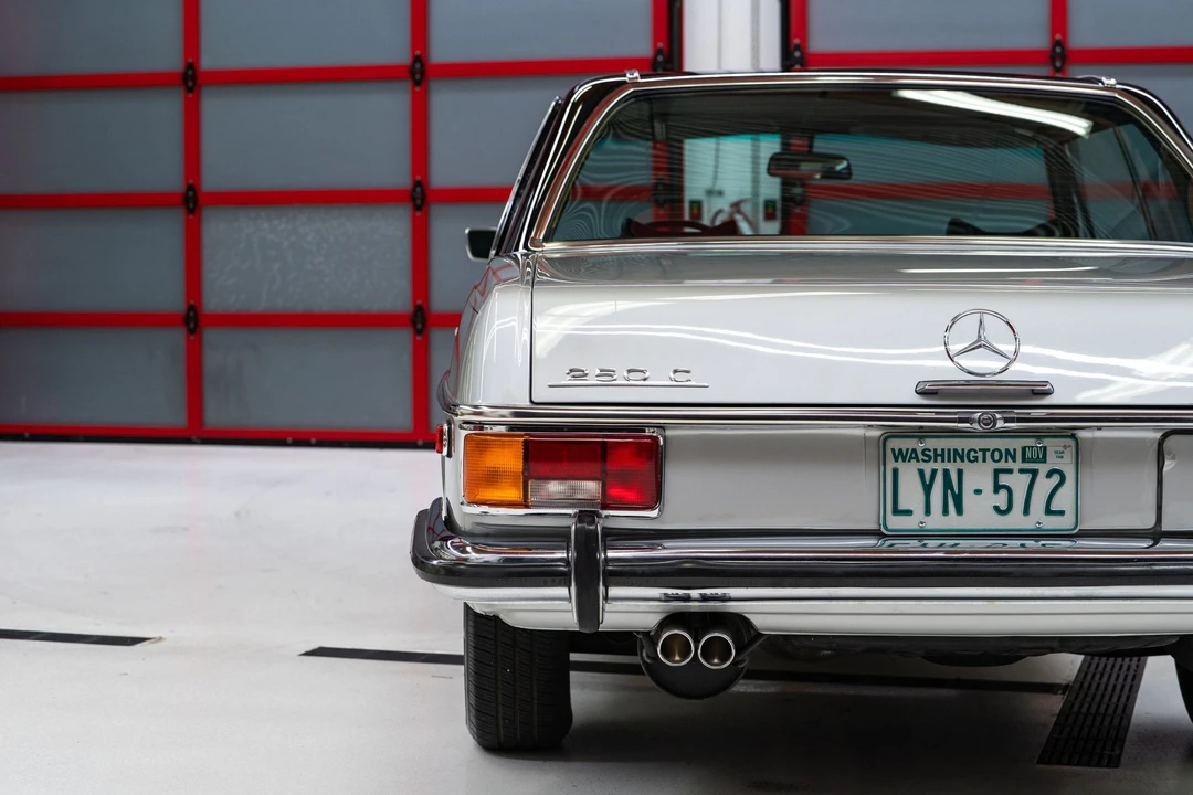 1972 Mercedes-Benz W114 & W115 - Image 19 of 31