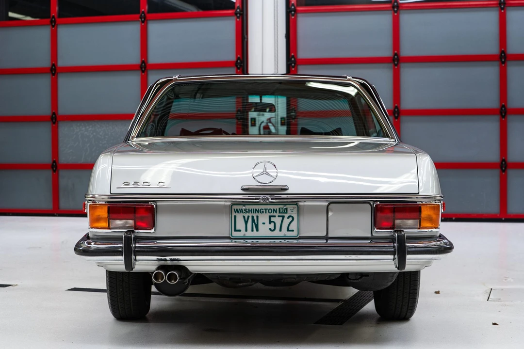 1972 Mercedes-Benz W114 & W115 - Image 9 of 31