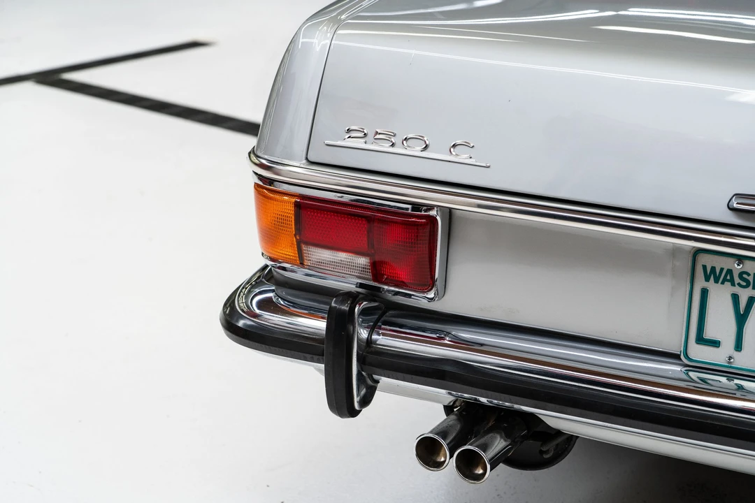 1972 Mercedes-Benz W114 & W115 - Image 20 of 31