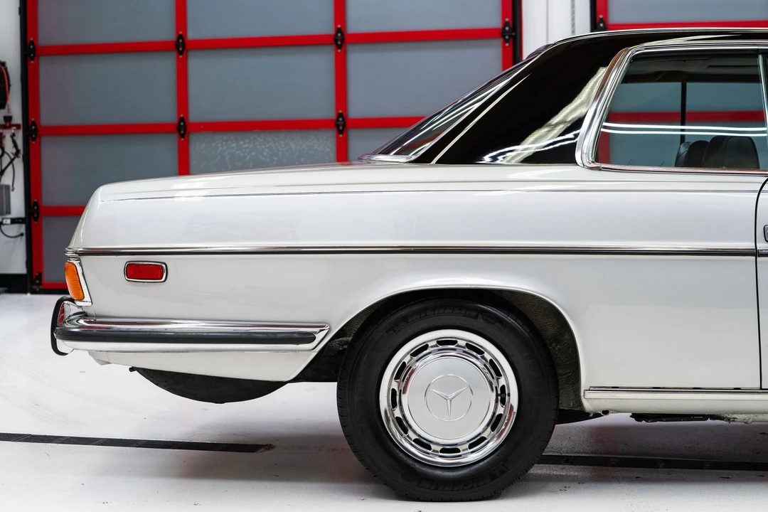 1972 Mercedes-Benz W114 & W115 - Image 16 of 31