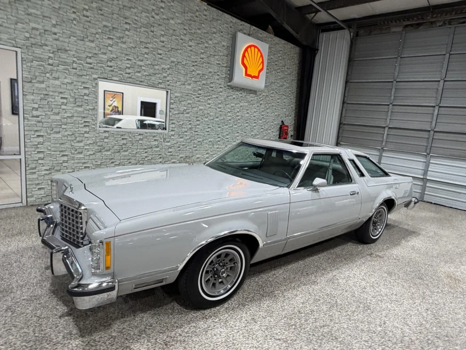 1977 Ford Thunderbird 7th Gen - Image 30 of 31