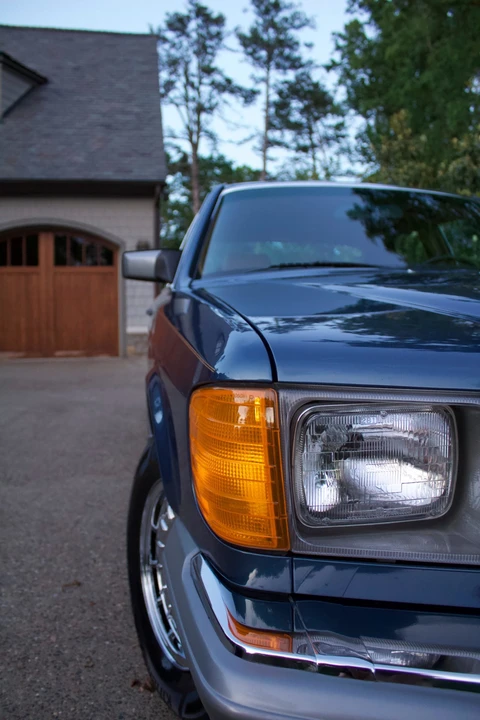 1984 Mercedes-Benz W126 S-Class Sedan - Image 13 of 31