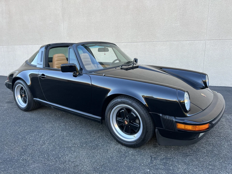 1984 Porsche 911 Carrera 3.2 - Image 25 of 31