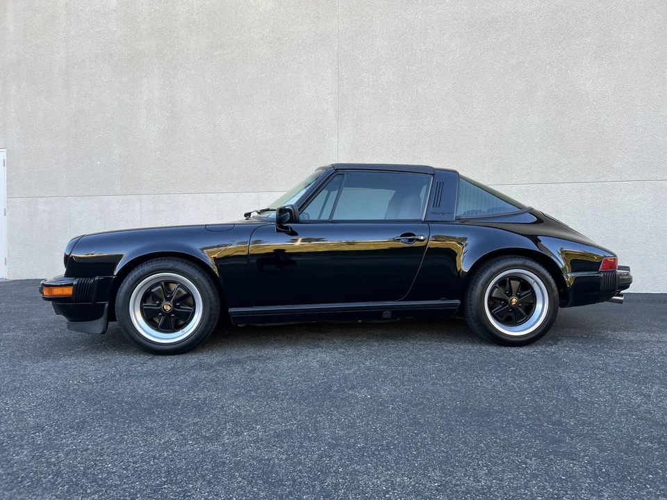 1984 Porsche 911 Carrera 3.2 - Image 10 of 31