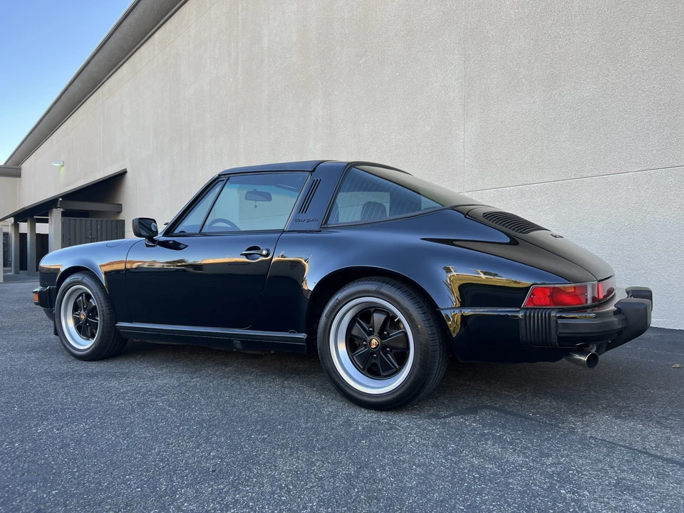 1984 Porsche 911 Carrera 3.2 - Image 11 of 31