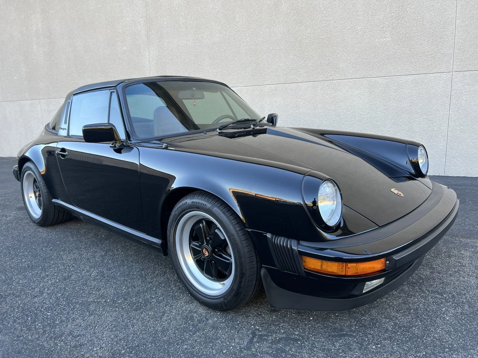 1984 Porsche 911 Carrera 3.2 - Image 23 of 31