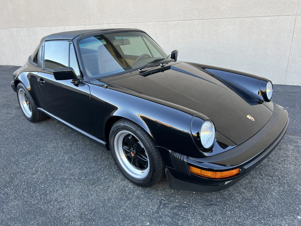 1984 Porsche 911 Carrera 3.2 - Image 26 of 31