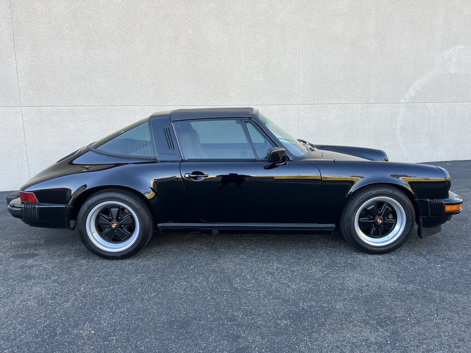 1984 Porsche 911 Carrera 3.2 - Image 21 of 31