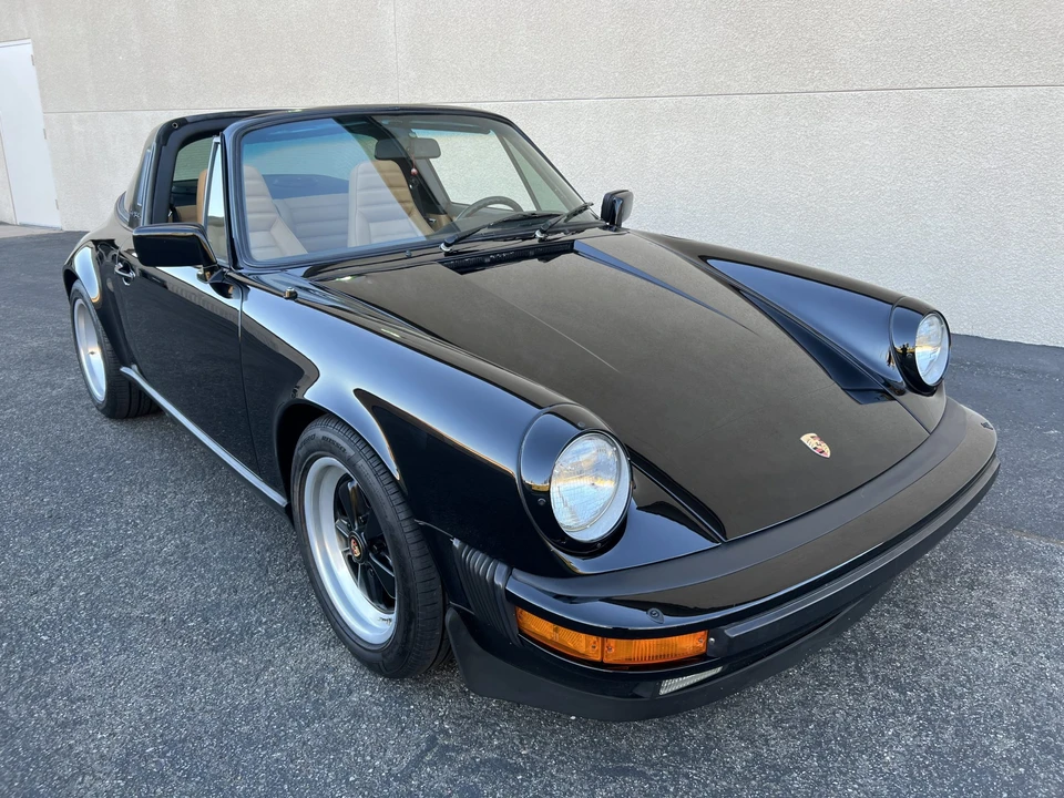 1984 Porsche 911 Carrera 3.2 - Image 27 of 31