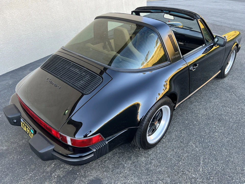 1984 Porsche 911 Carrera 3.2 - Image 16 of 31