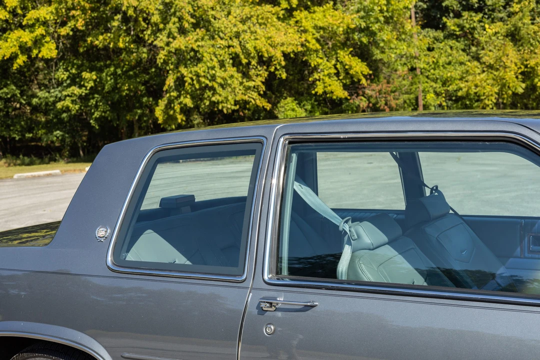 1985 Cadillac DeVille 6th Gen - Image 25 of 31