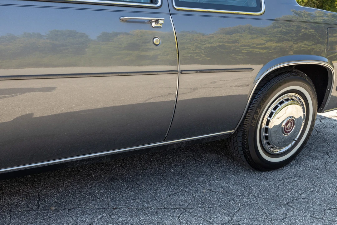1985 Cadillac DeVille 6th Gen - Image 18 of 31