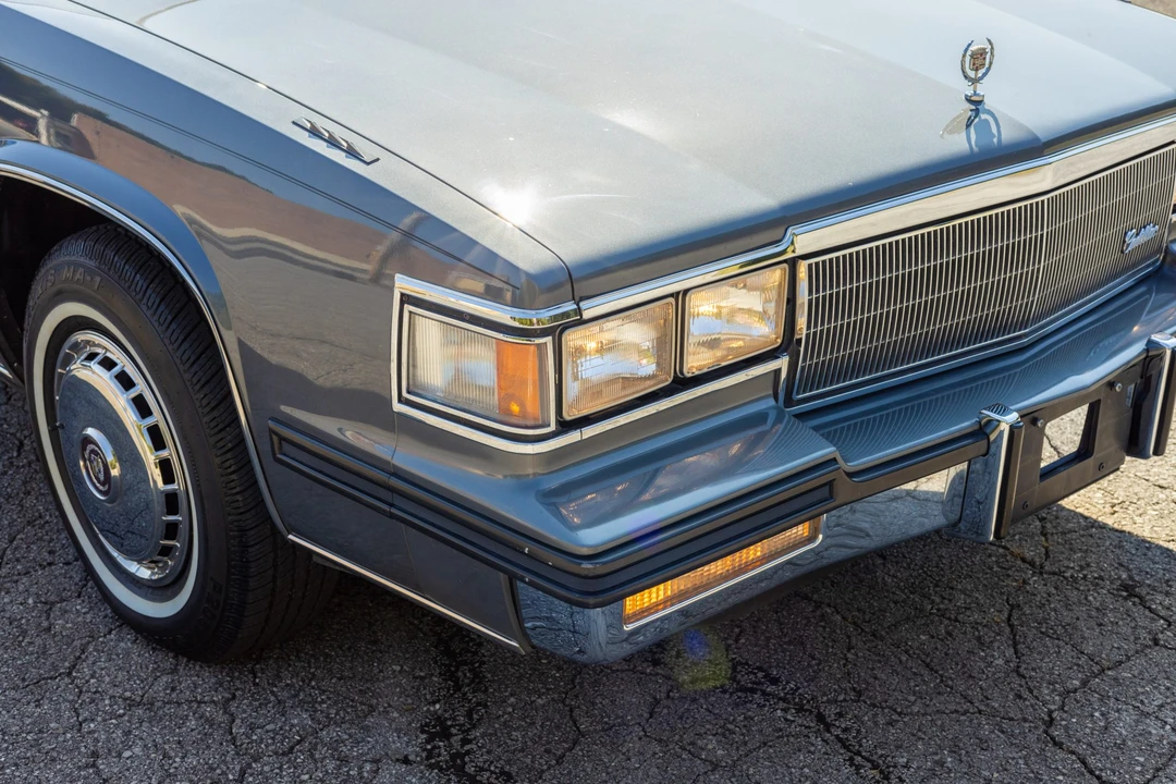 1985 Cadillac DeVille 6th Gen - Image 10 of 31