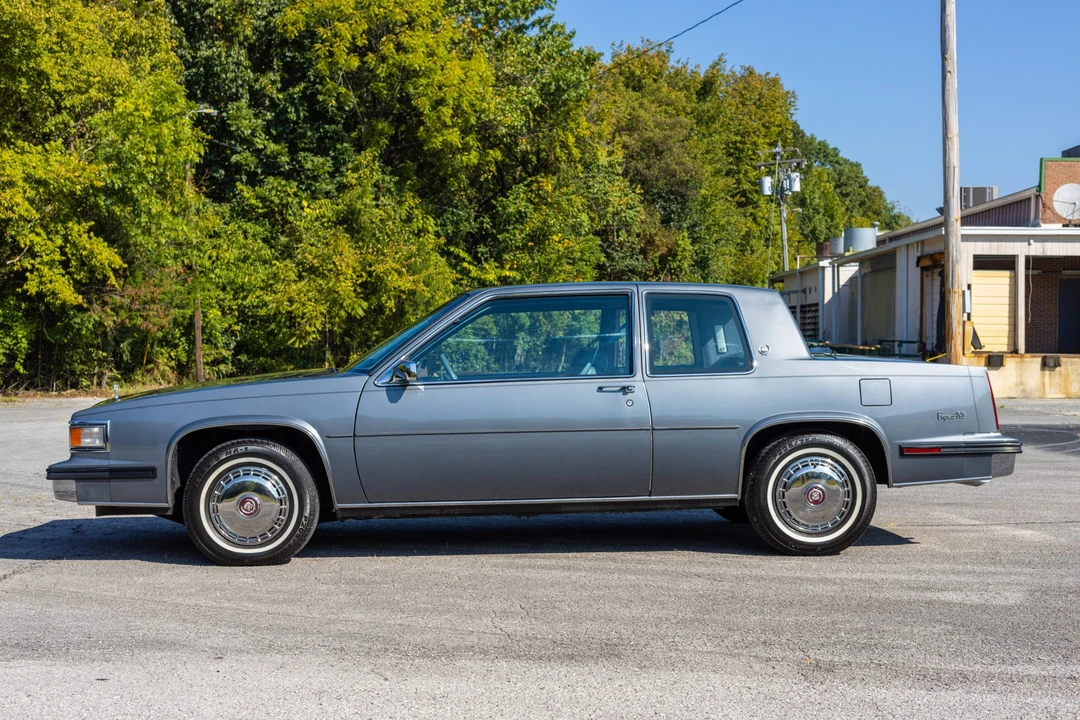 1985 Cadillac DeVille 6th Gen - Image 9 of 31
