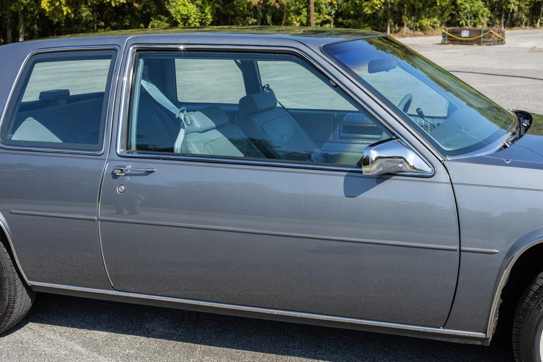 1985 Cadillac DeVille 6th Gen - Image 24 of 31