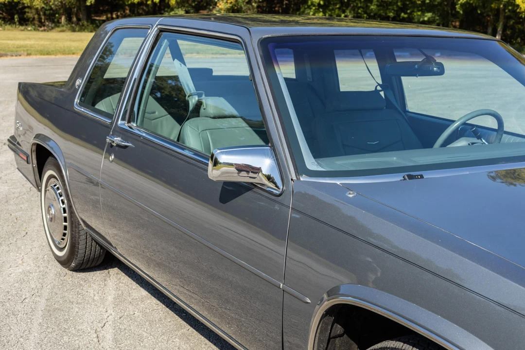 1985 Cadillac DeVille 6th Gen - Image 26 of 31