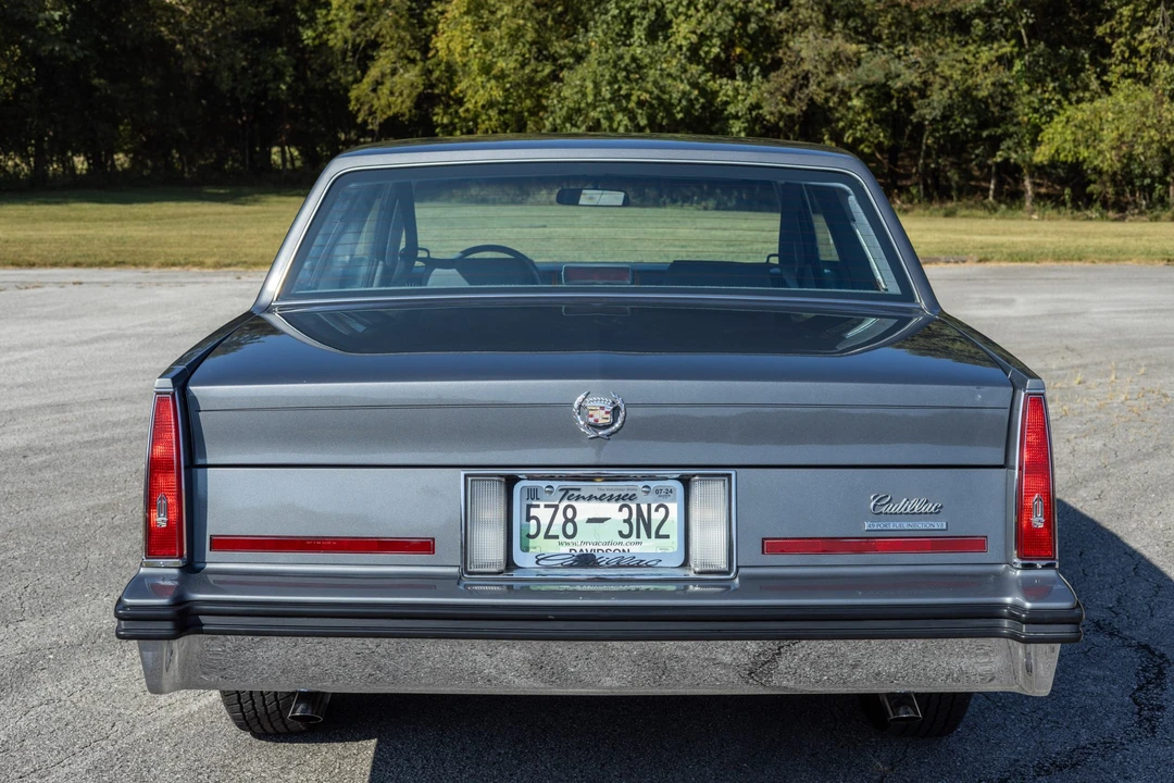 1985 Cadillac DeVille 6th Gen - Image 15 of 31