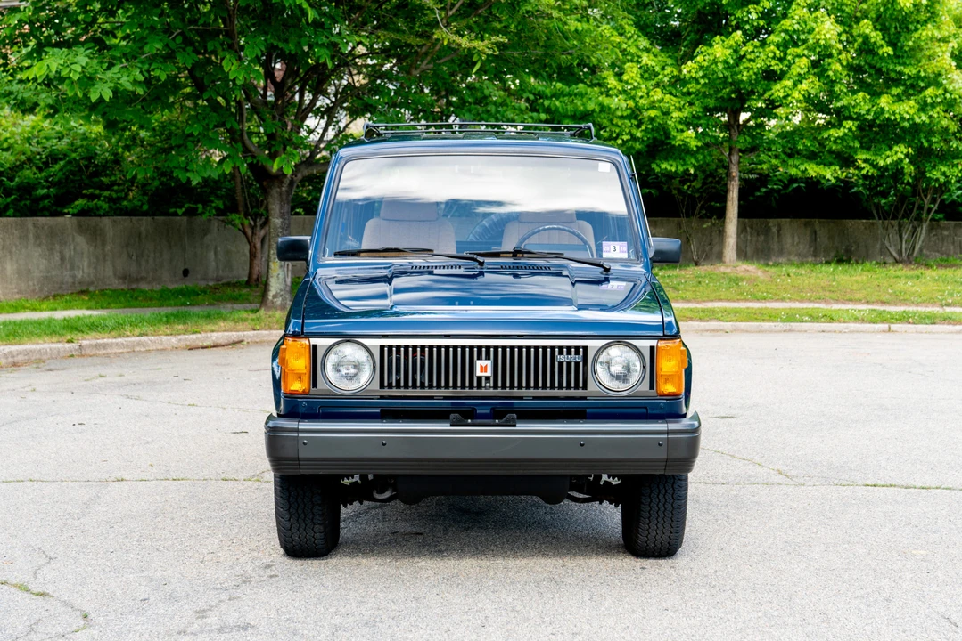 1986 Isuzu Trooper - Image 3 of 31