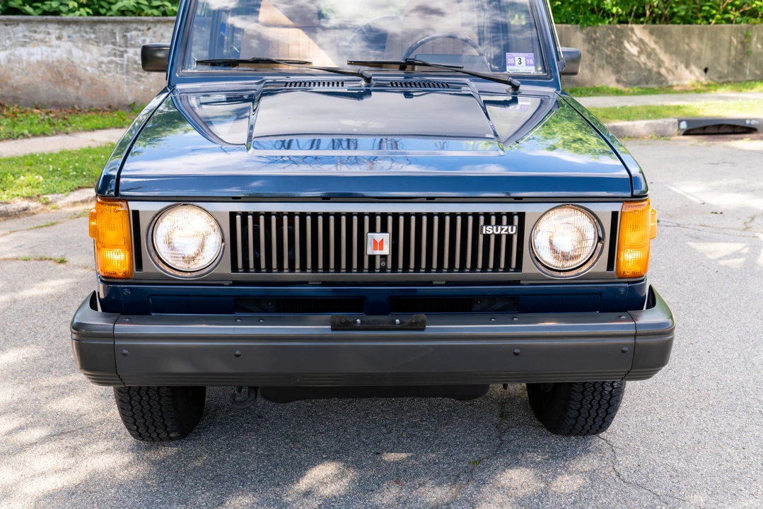 1986 Isuzu Trooper - Image 14 of 31