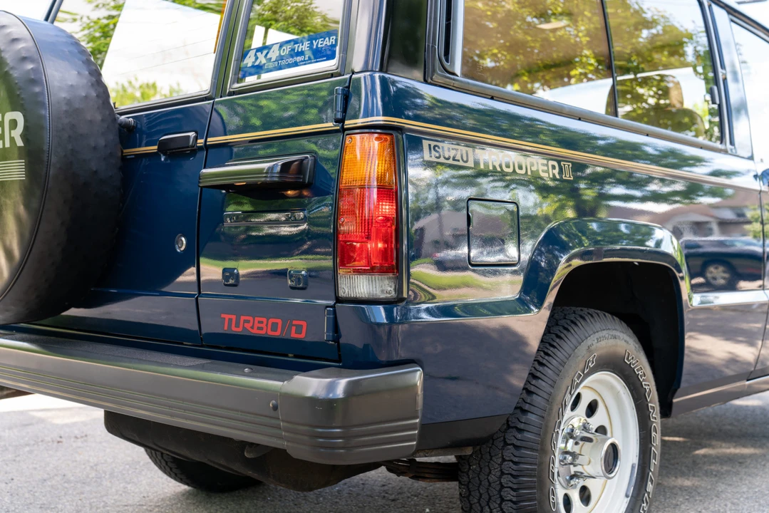 1986 Isuzu Trooper - Image 29 of 31