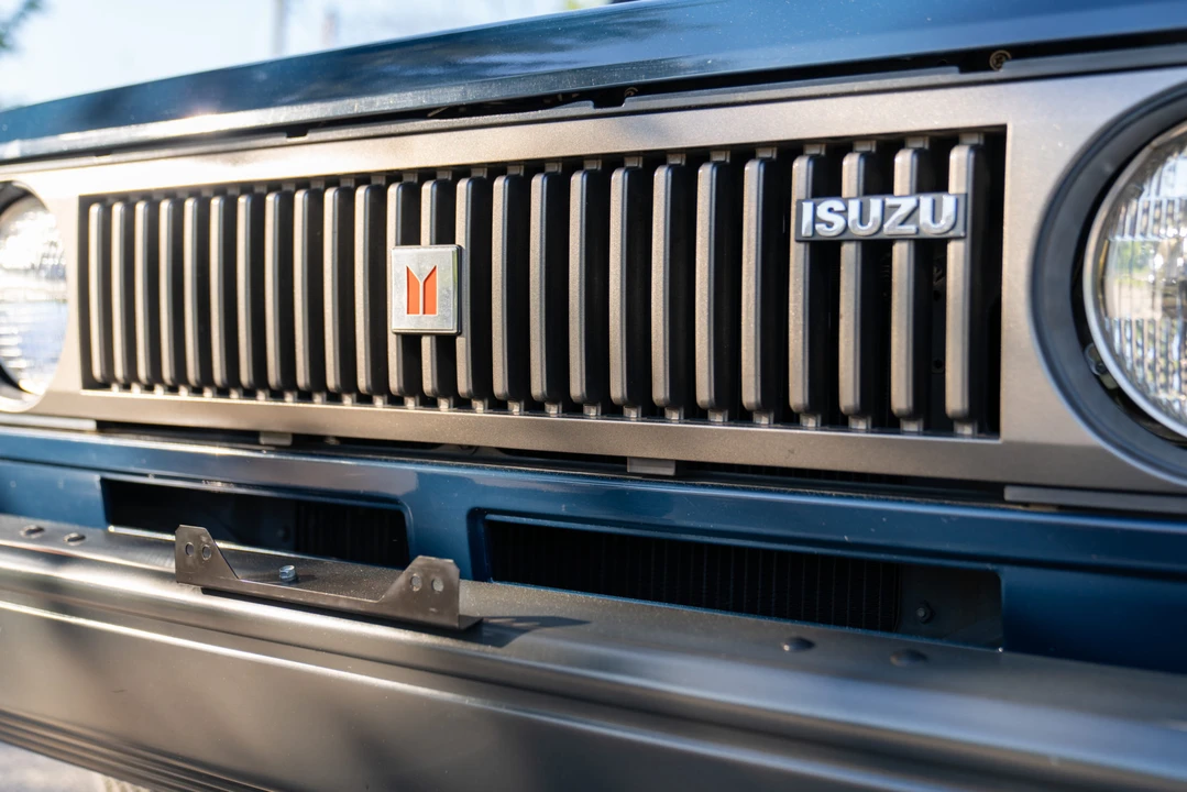 1986 Isuzu Trooper - Image 16 of 31