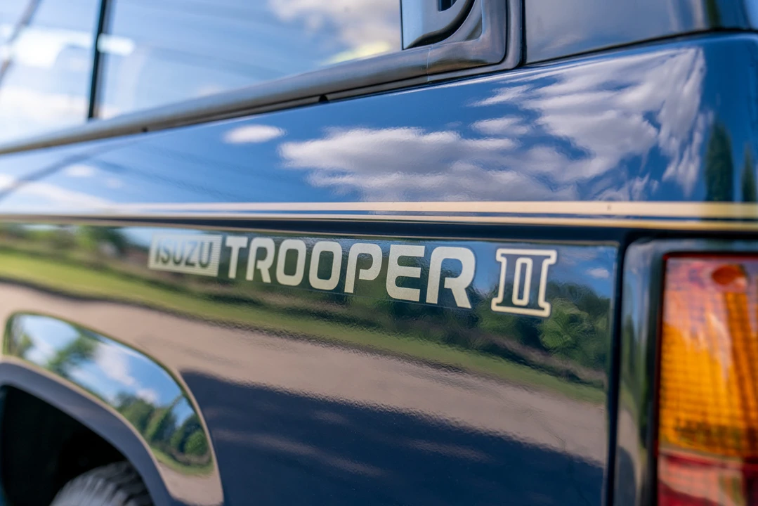 1986 Isuzu Trooper - Image 23 of 31