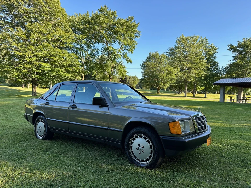 1986 Mercedes-Benz 190E - Image 6 of 31