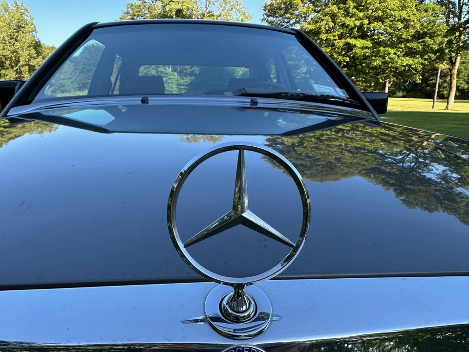1986 Mercedes-Benz 190E - Image 17 of 31