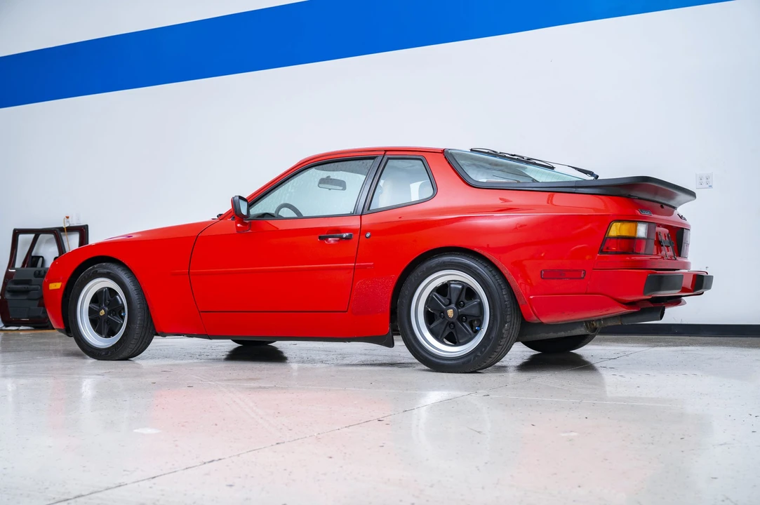 1986 Porsche 944 Turbo - Image 5 of 31