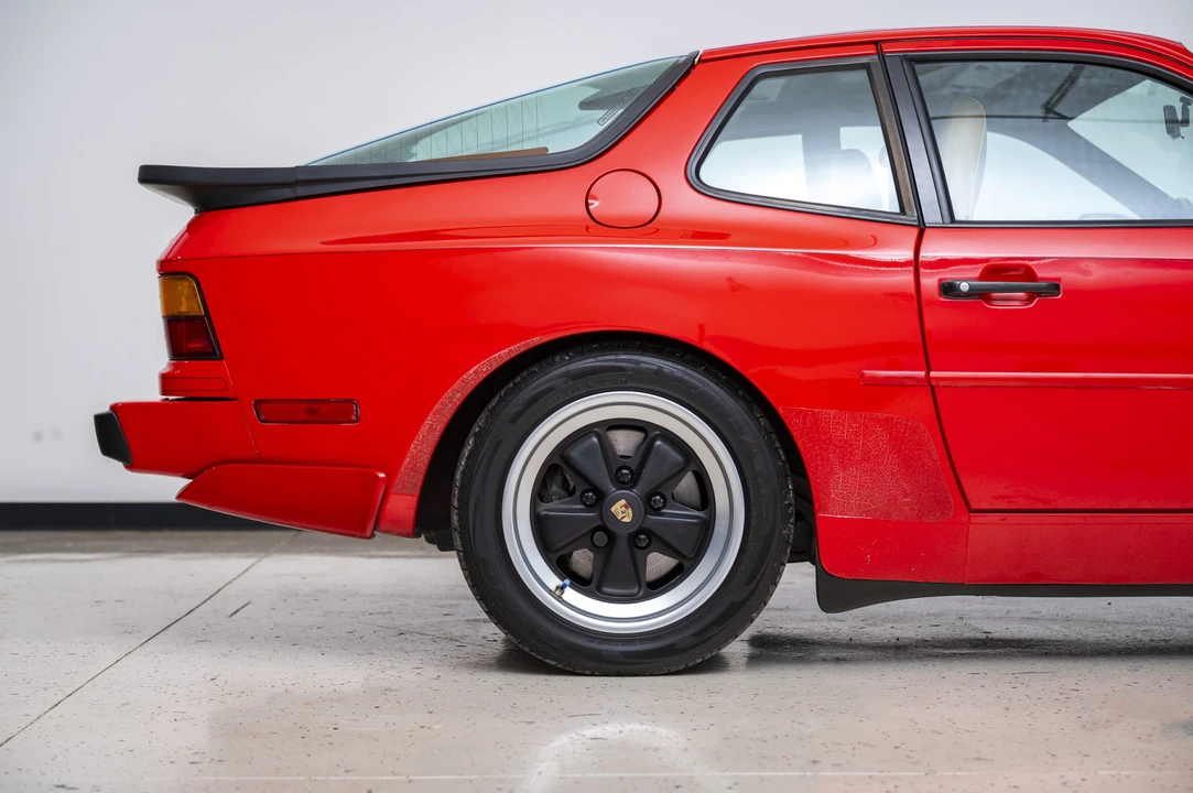 1986 Porsche 944 Turbo - Image 17 of 31