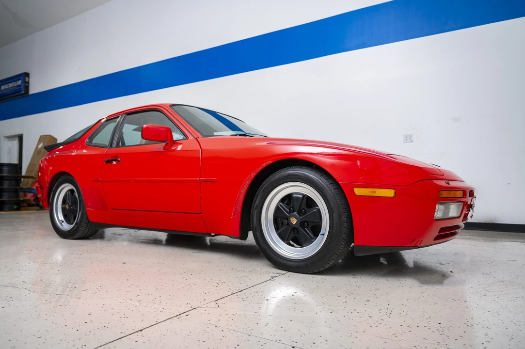 1986 Porsche 944 Turbo - Image 13 of 31