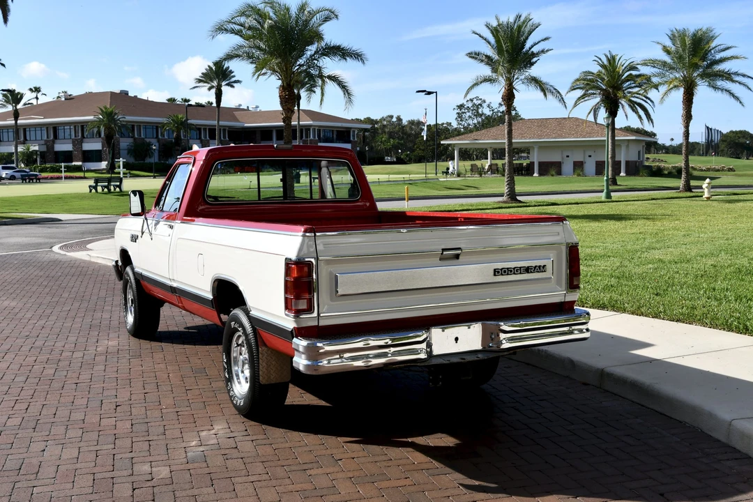 1987 Dodge Ram 1st Gen - Image 28 of 31