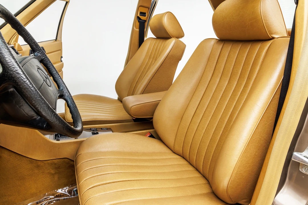 1987 Mercedes-Benz W124 E-Class - Image 31 of 31