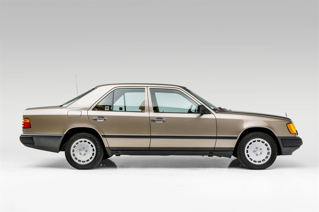 1987 Mercedes-Benz W124 E-Class - Image 9 of 31