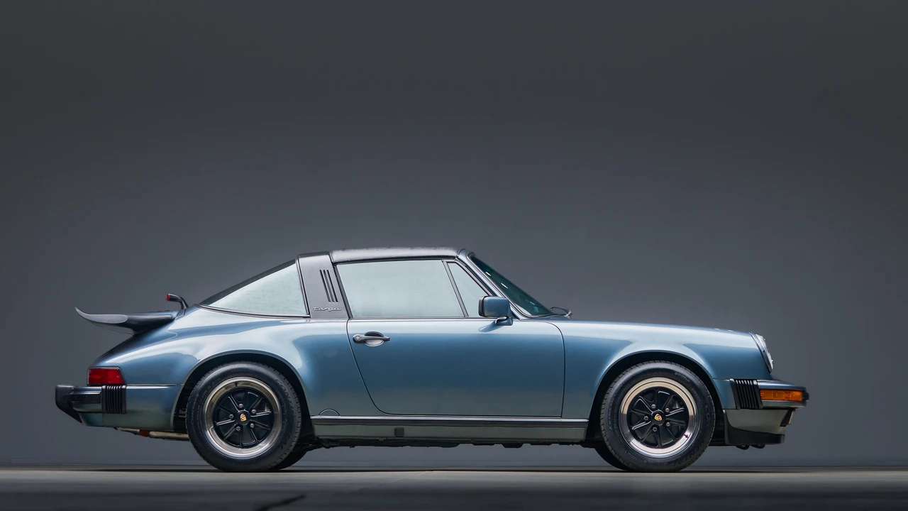 1987 Porsche 911 Carrera 3.2 - Image 17 of 31