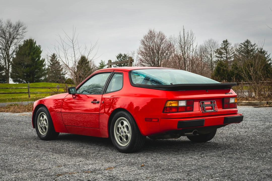 1987 Porsche 944 - Image 27 of 31