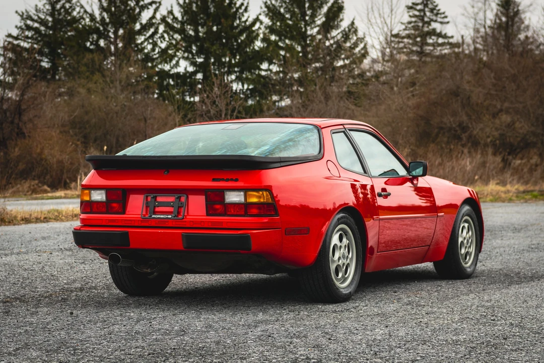 1987 Porsche 944 - Image 25 of 31
