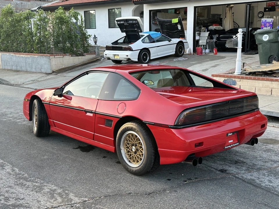 1988 Pontiac Fiero GT - Image 8 of 31
