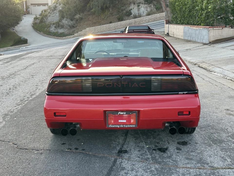 1988 Pontiac Fiero GT - Image 9 of 31