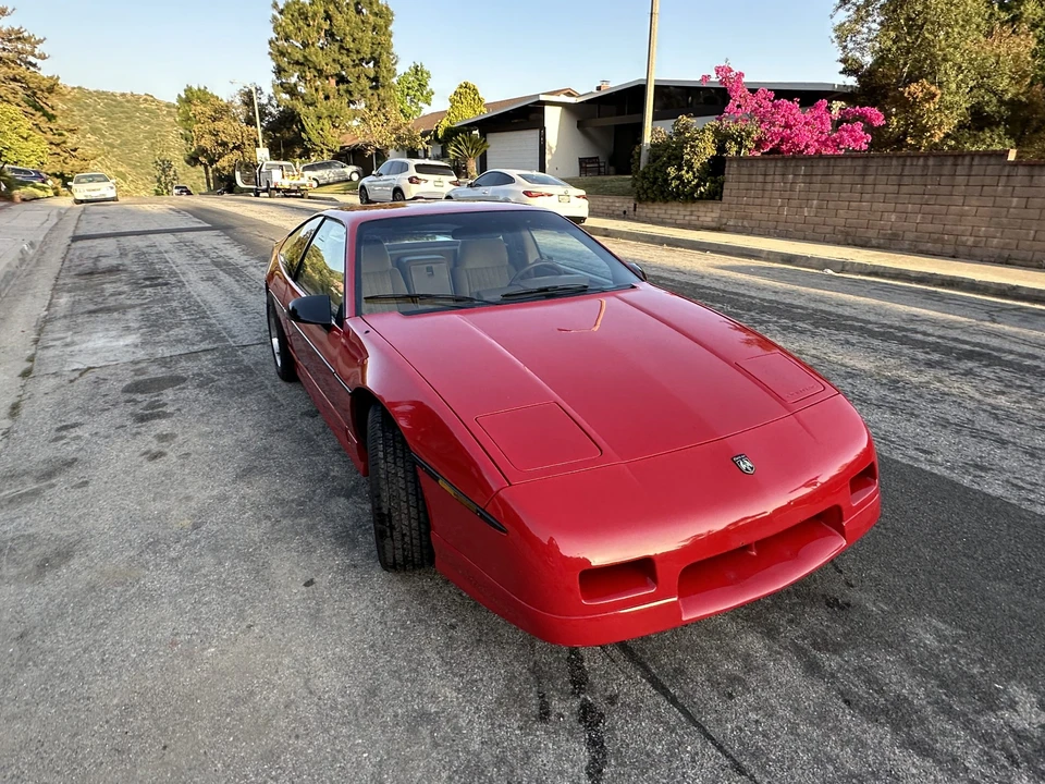 1988 Pontiac Fiero GT - Image 17 of 31