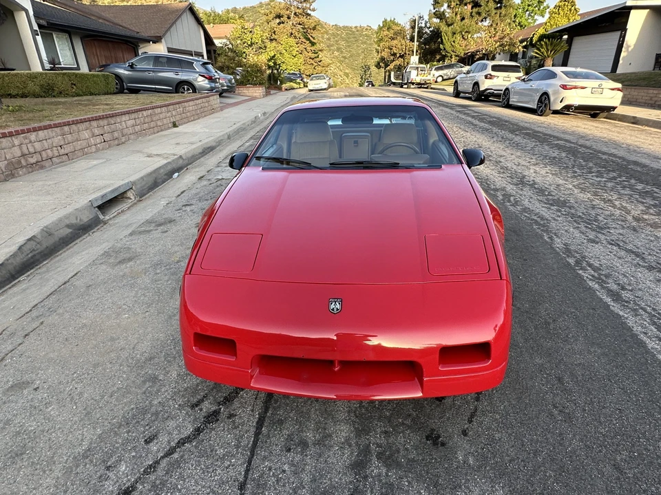 1988 Pontiac Fiero GT - Image 18 of 31