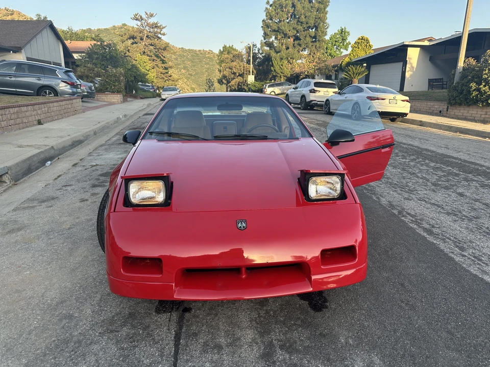 1988 Pontiac Fiero GT - Image 28 of 31