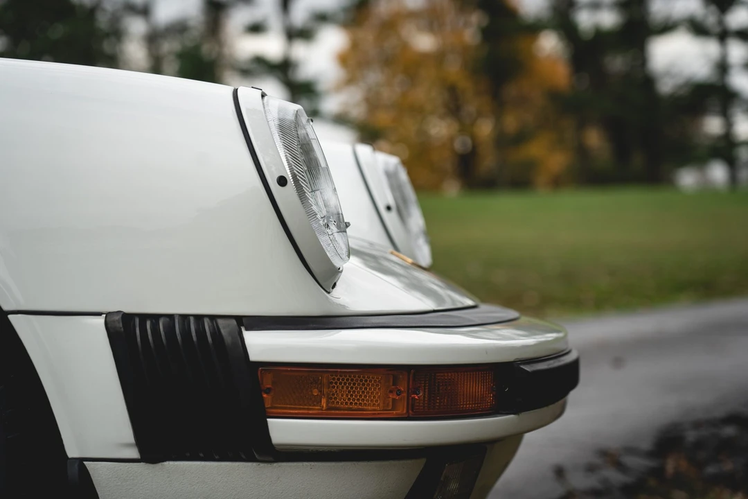 1988 Porsche 911 Carrera 3.2 - Image 23 of 31