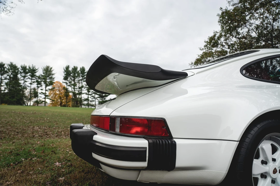 1988 Porsche 911 Carrera 3.2 - Image 31 of 31