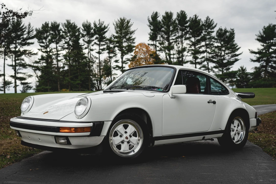 1988 Porsche 911 Carrera 3.2 - Image 16 of 31
