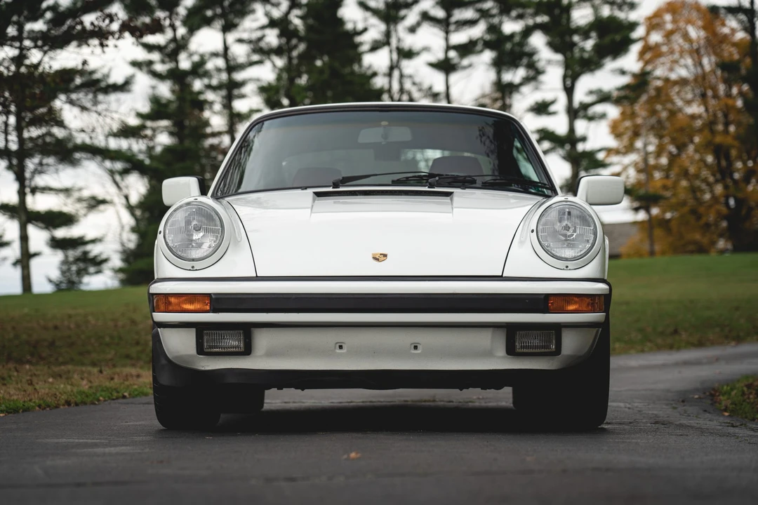 1988 Porsche 911 Carrera 3.2 - Image 17 of 31