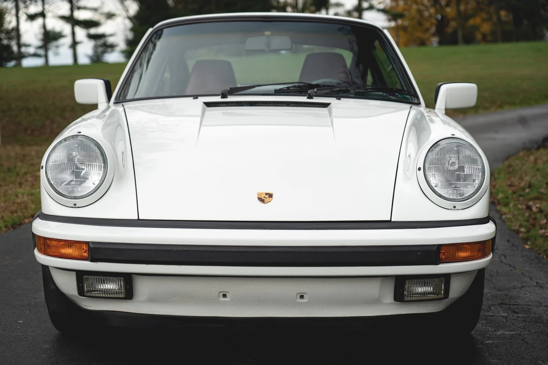 1988 Porsche 911 Carrera 3.2 - Image 18 of 31