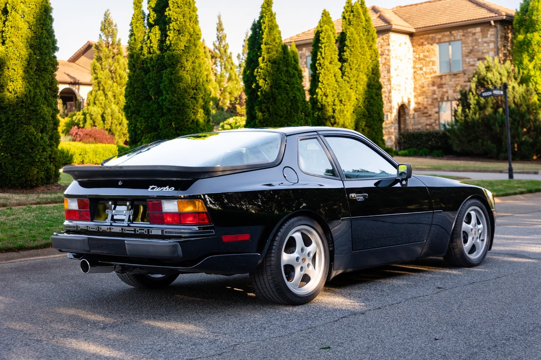 1988 Porsche 944 Turbo - Image 9 of 31