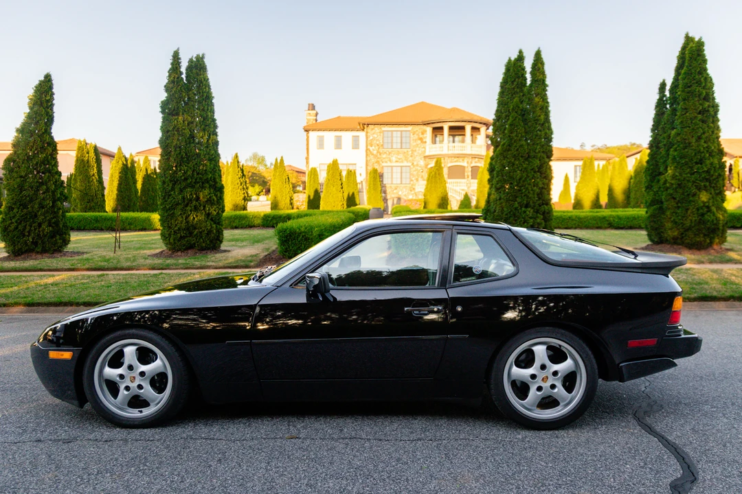 1988 Porsche 944 Turbo - Image 16 of 31