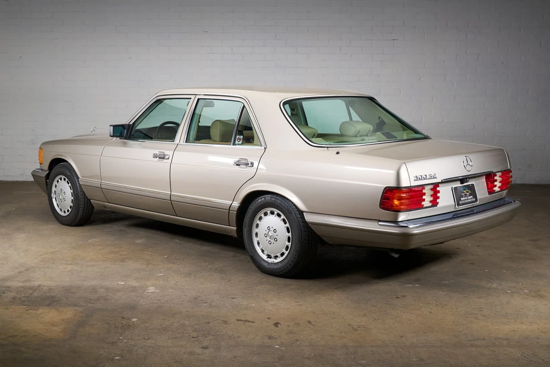 1989 Mercedes-Benz W112 - Image 12 of 31